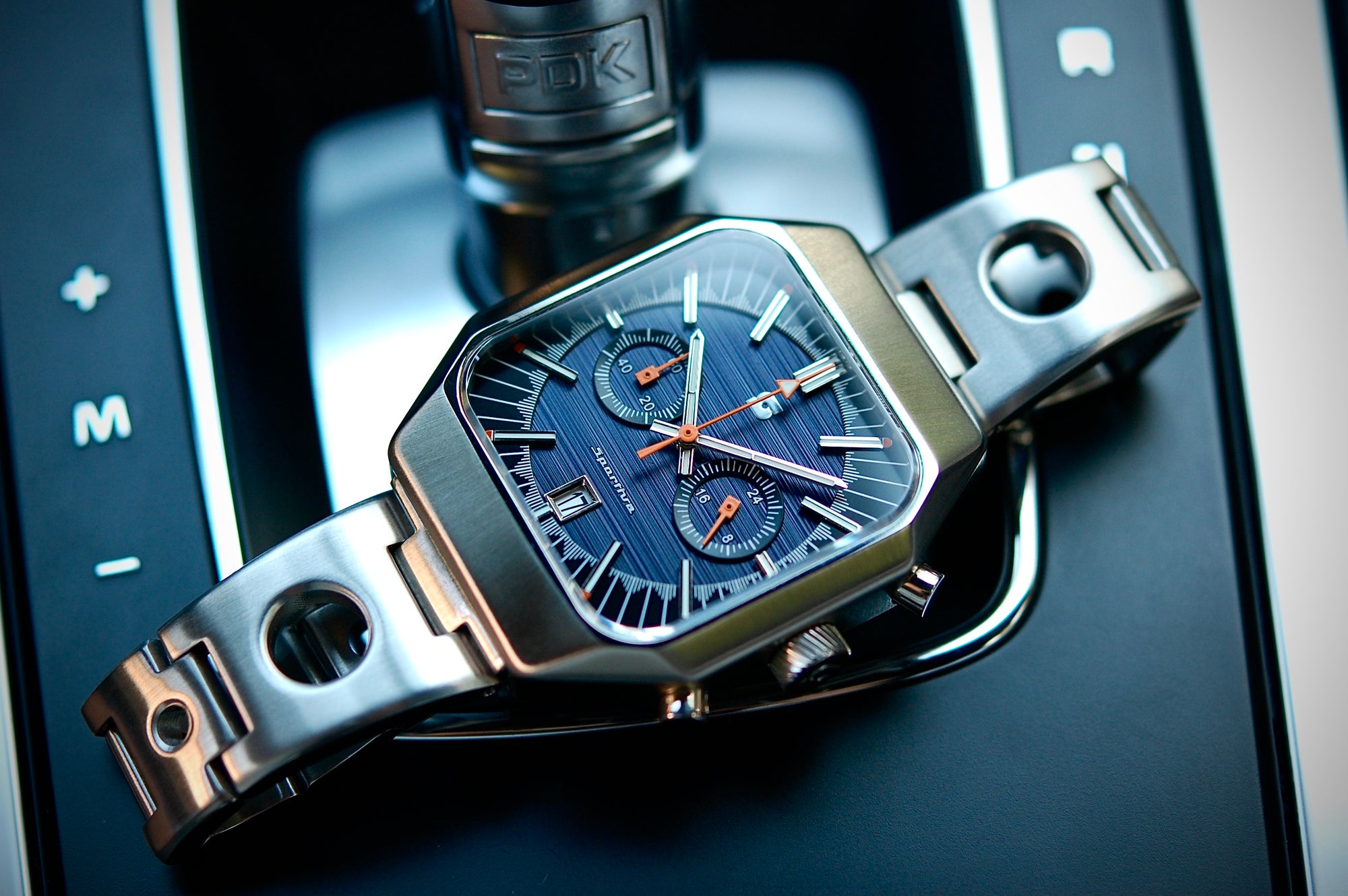 Straton Sportiva and Volante