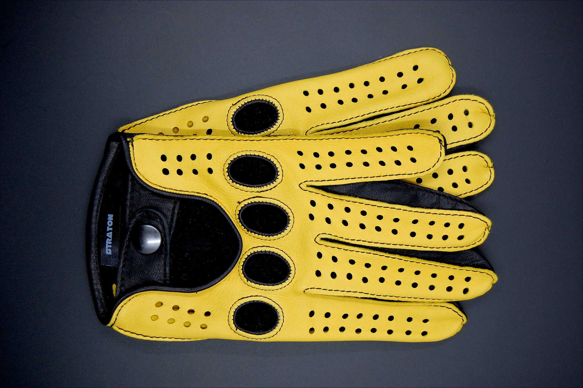 Yellow leather deals driving gloves